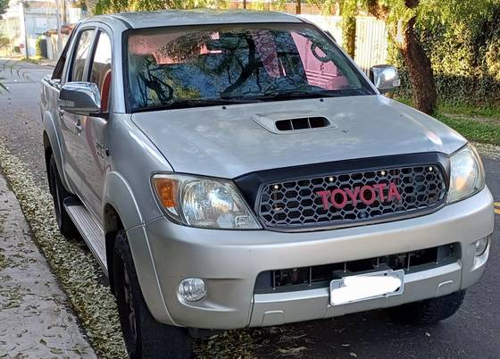 TOYOTA HILUX 3.0 SRV 4X4 CD 16V TURBO INTERCOOLER DIESEL 4P AUTOMÁTICO TOYOTA HILUX 3.0 SRV 4X4 CD 16V TURBO INTERCOOLER DIESEL 4P AUTOMÁTICO